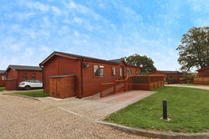 HOMESTEAD LAKE- click for photo gallery